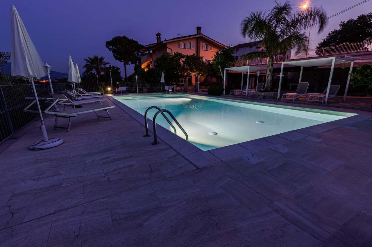 Anthos Casa Vacanze Sant'Omero Exterior photo