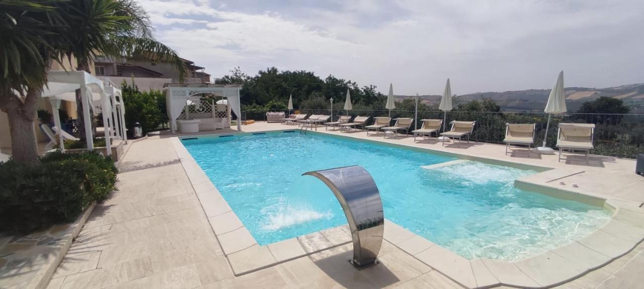 Anthos Casa Vacanze Sant'Omero Exterior photo