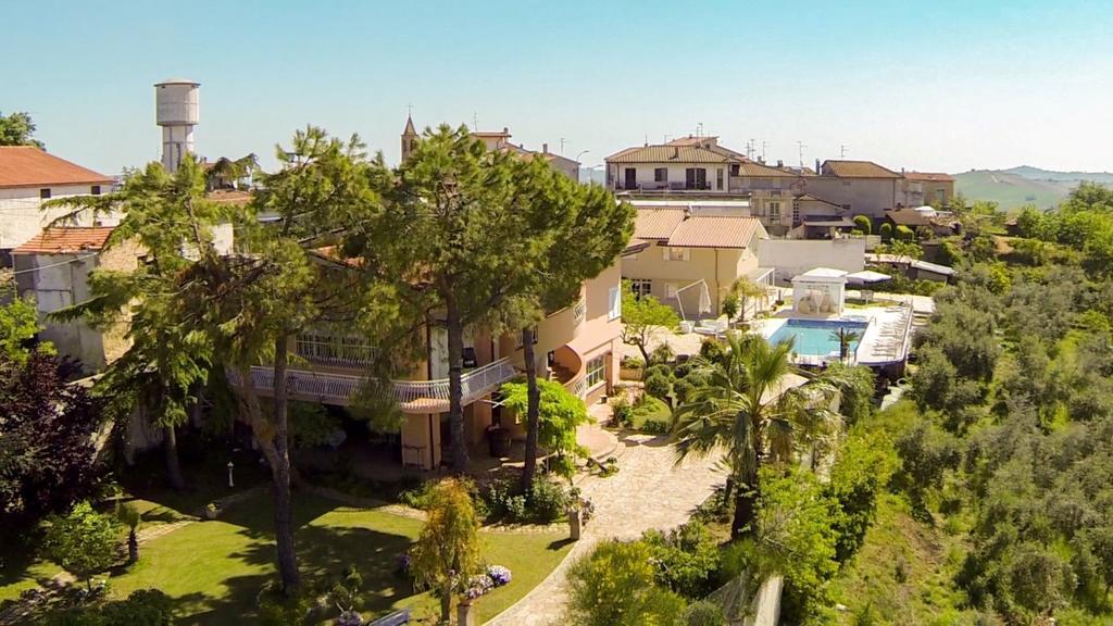 Anthos Casa Vacanze Sant'Omero Exterior photo